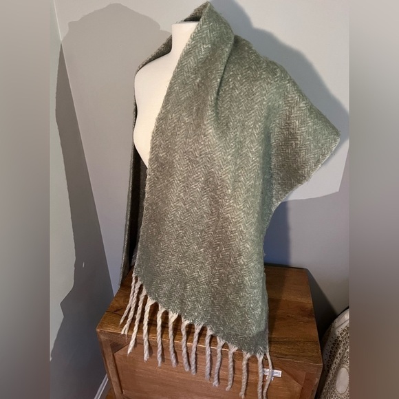 Free people blanket scarf - Picture 4 of 9